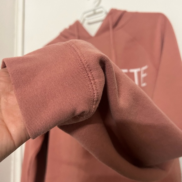 COPY - Brunette the label Brunette cropped w/small hole - Picture 5 of 9